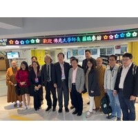 1120407由創意與科技學院謝元富院長帶領院內系主任及教師前往龍華科技大學參訪人文暨設計學院。